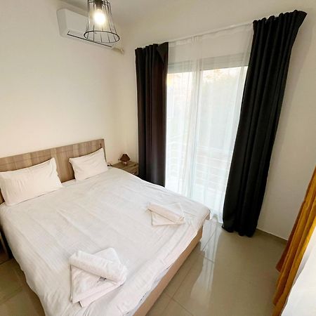 Quitet Two Bedroom Apartment With Private Garden Lukomorye D2 Karavas  Ngoại thất bức ảnh